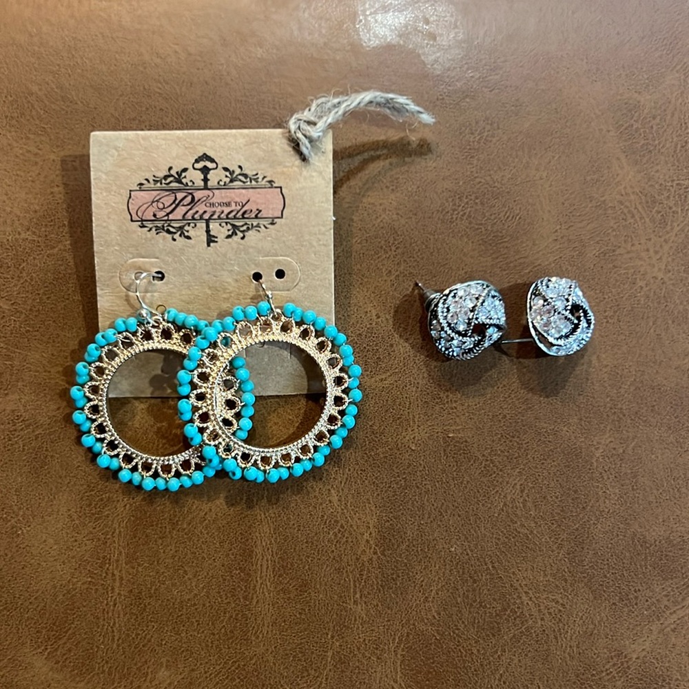 Set of plunder earrings